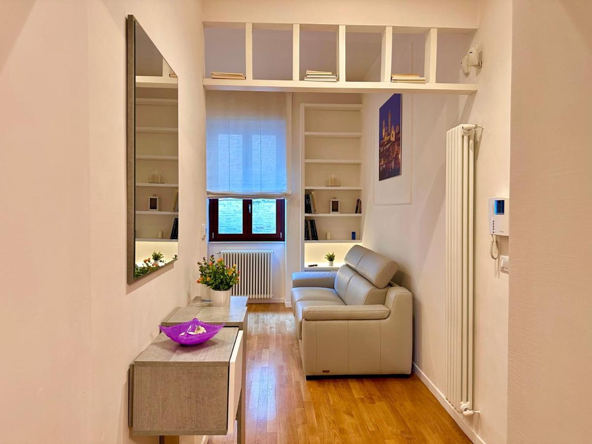 Sisters' Home - Appartamento Nel Centro Storico Con Terrazzo, Aria Condizionata E Vasca Da Bagno Siena Zewnętrze zdjęcie